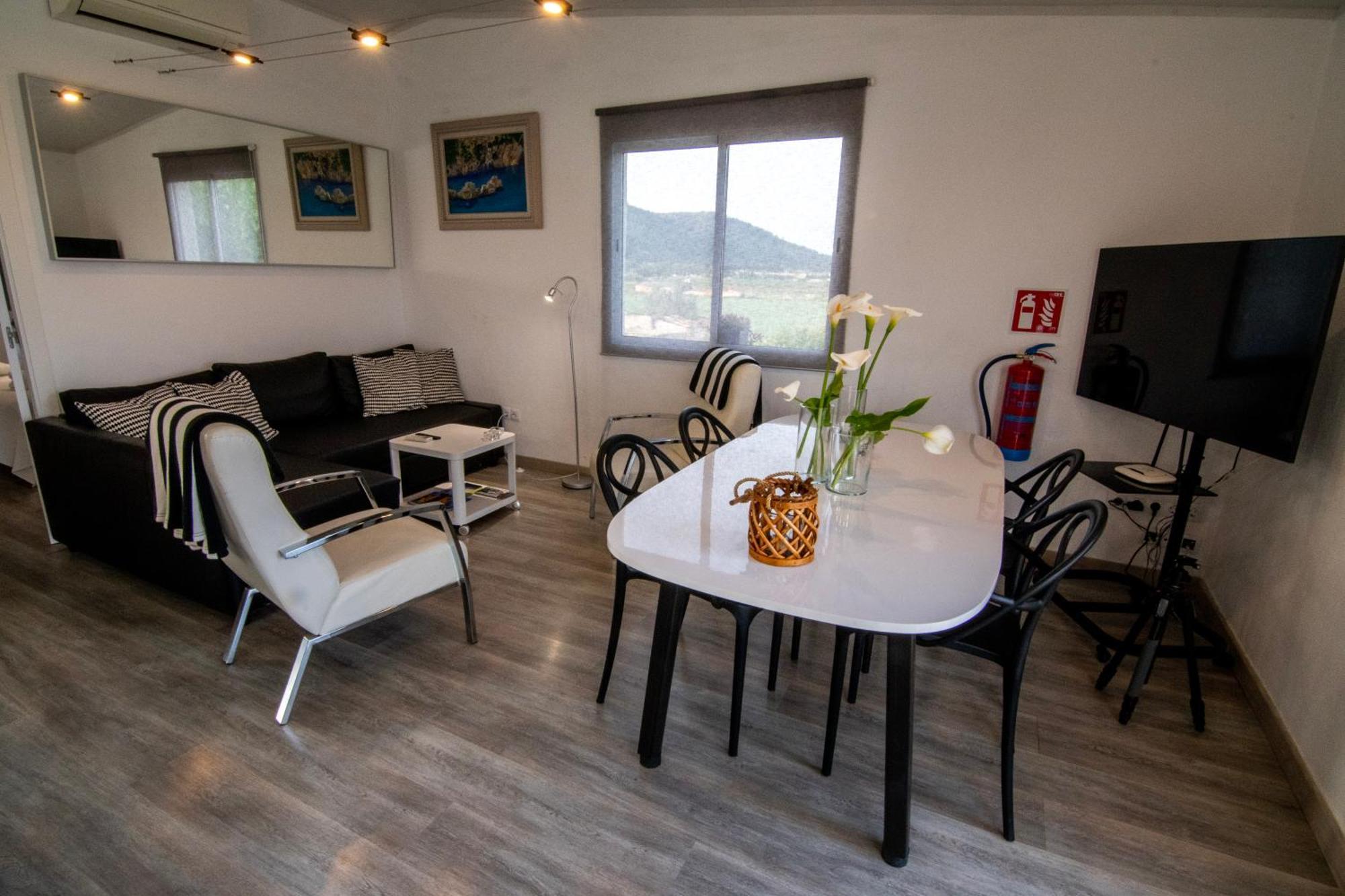 Els Tarongers Perfect For Families Or Friends Villa Sa Pobla Exterior photo
